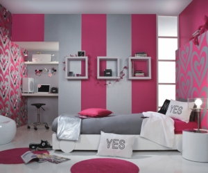 Fialová a růžová barva v moderním interiéru