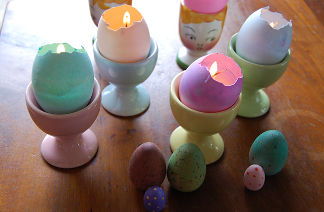 velikonoční dekorace romantická svíčka z vajíček