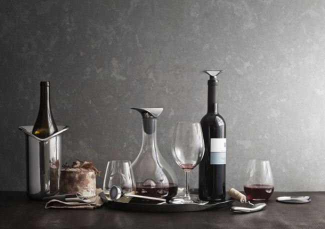 Designové doplňky a pomůcky na víno