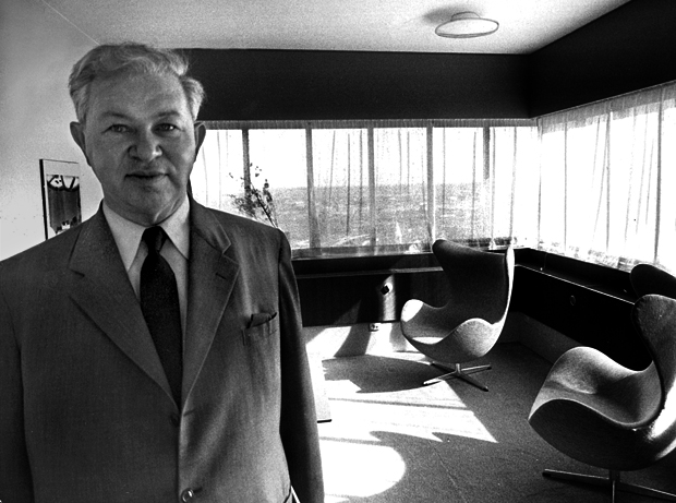 dánsky designér Arne Jacobsen a křeslo egg